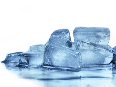 Comment conserver un glaçon le plus longtemps possible ?